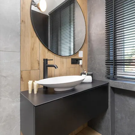 Sloneczny Z Klimatyzacja W Sercu Gdanska By Rent Like Danzica