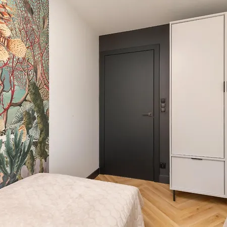 Appartamento Sloneczny Z Klimatyzacja W Sercu Gdanska By Renters Danzica